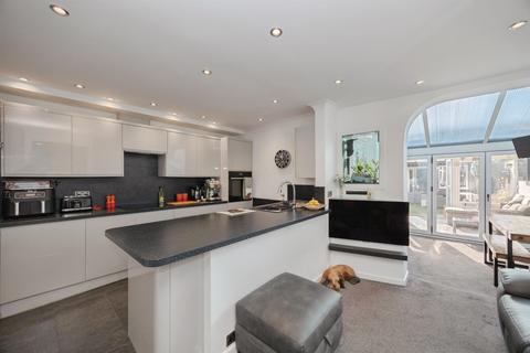 4 bedroom terraced house for sale, Meon Road, Southsea
