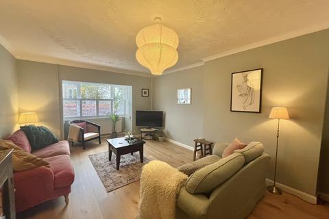 4 bedroom detached house for sale, Crescent Road, Llandeilo, Carmarthenshire.