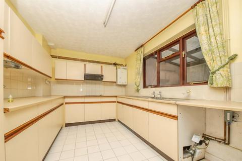 3 bedroom terraced house for sale, Gascoigne Road, Colchester
