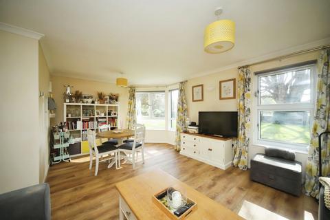 2 bedroom ground floor flat for sale, French Weir Close, Taunton