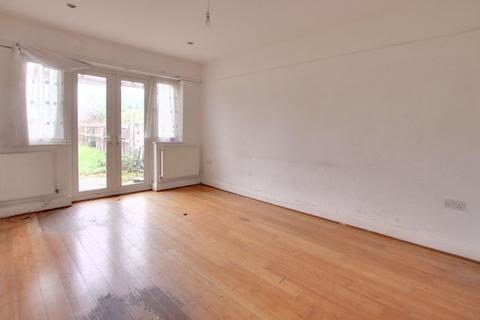 3 bedroom semi-detached bungalow for sale, The Glade, Shirley