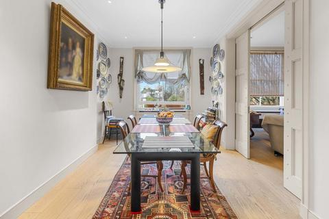 4 bedroom flat for sale, Addison Crescent, London