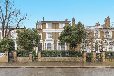 4 bedroom flat for sale, Addison Crescent, London