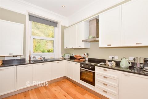 2 bedroom apartment for sale, Osborne Villas, Ventnor PO38