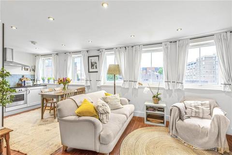 2 bedroom flat to rent, Battersea High Street, London SW11