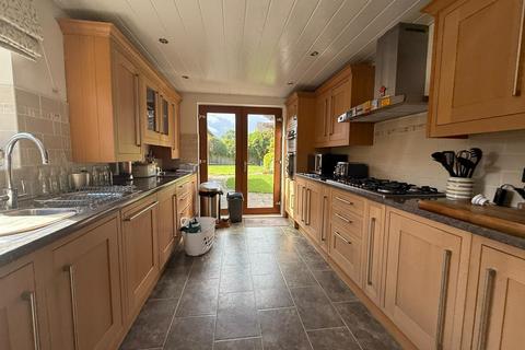 3 bedroom semi-detached house for sale, Acklam Road, Middlesbrough