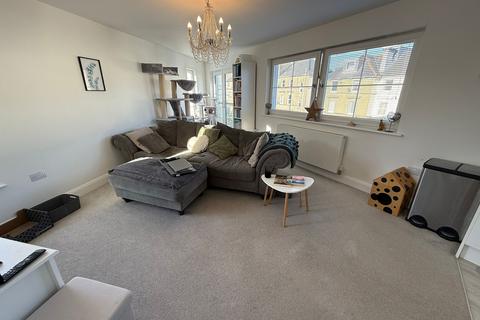 2 bedroom flat for sale, The Avenue, Eastbourne