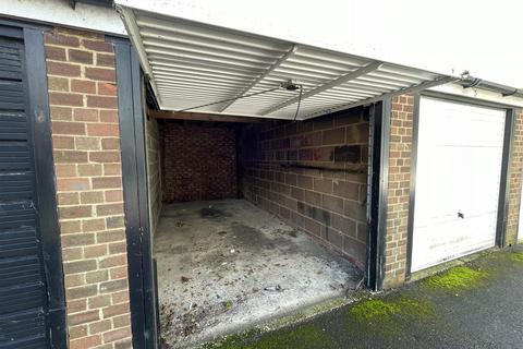 Garage to rent, Fitzalan Road, Littlehampton BN17