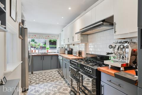3 bedroom semi-detached house for sale, Horsham Road, Dorking