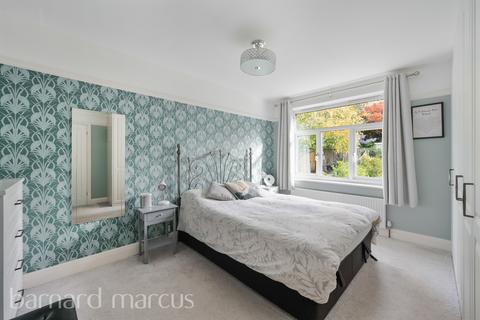 3 bedroom semi-detached house for sale, Horsham Road, Dorking