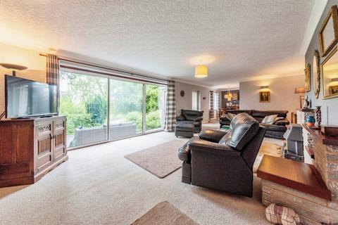 3 bedroom detached bungalow for sale, Kirton Park, Kirton, Newark