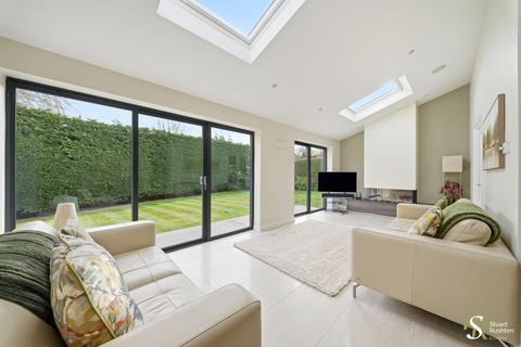 4 bedroom detached house for sale, Malvern Drive, Altrincham, WA14