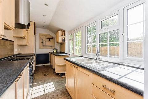 4 bedroom semi-detached house for sale, Junction Road, Burgess Hill