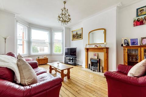 3 bedroom apartment for sale, College Road, Bromley