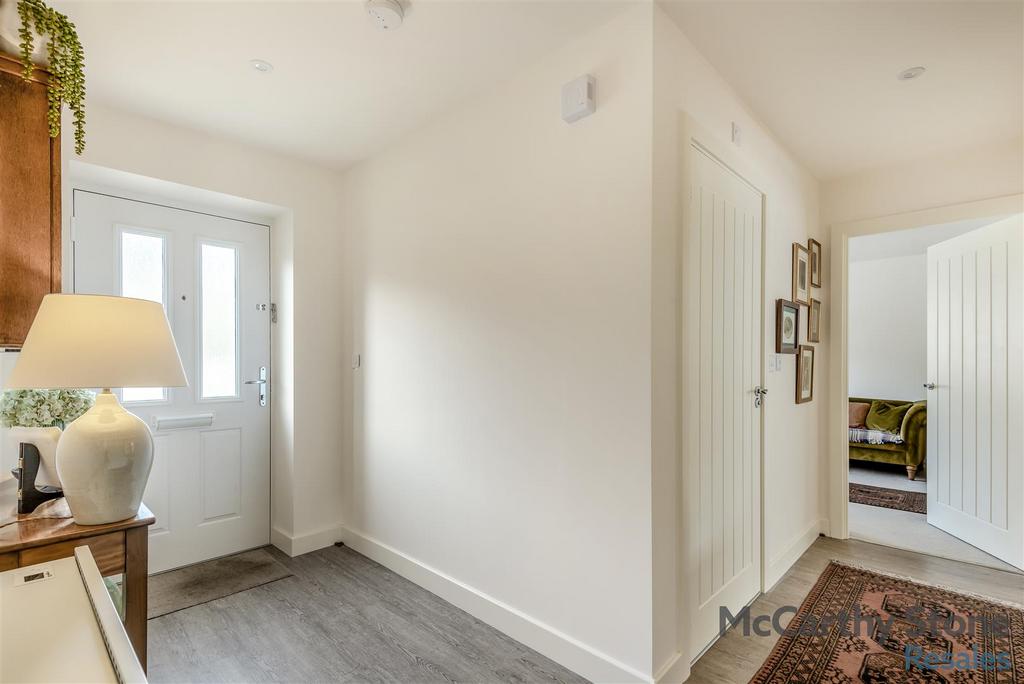 8679988-interior20.jpg