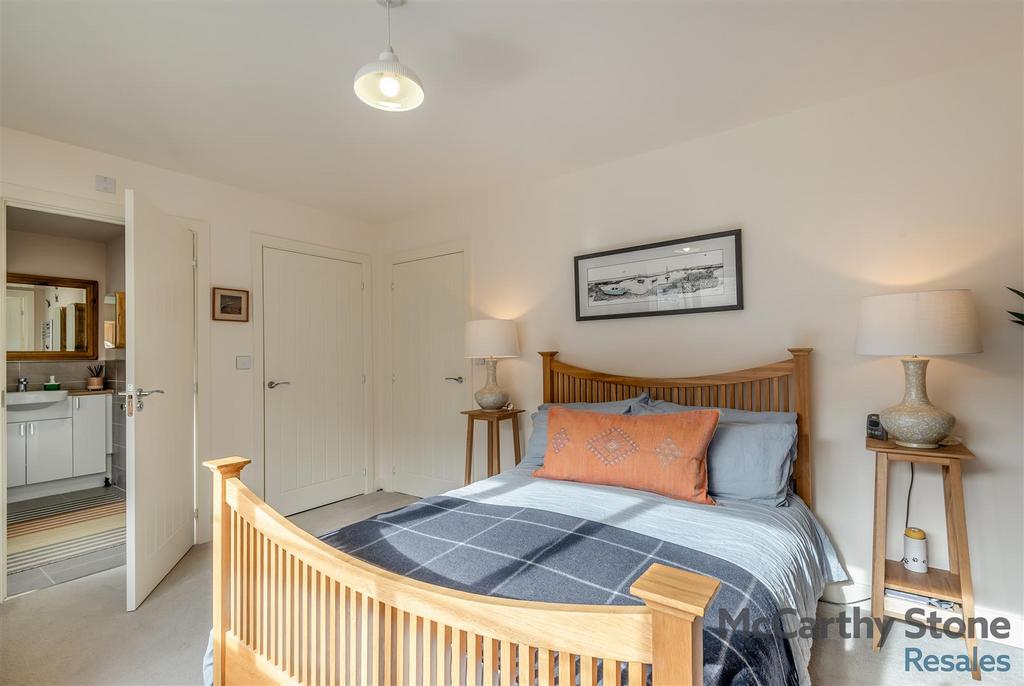 8679988-interior13.jpg