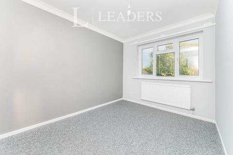 2 bedroom terraced house to rent, Derwent Road, Highwoods, CO4