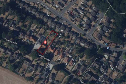 2 bedroom detached bungalow for sale, 142 Taverham Road, Taverham, Norwich, Norfolk NR8 6SD