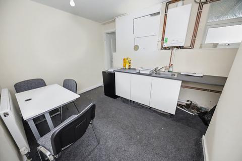 undefined, Tonypandy CF40