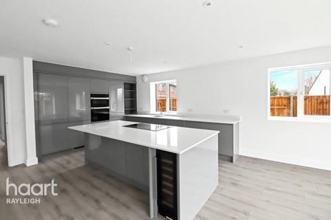4 bedroom detached house for sale, Poors Lane, Daws Heath