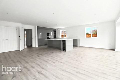 4 bedroom detached house for sale, Poors Lane, Daws Heath