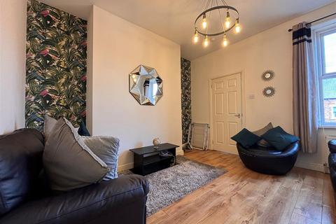 undefined, Eighth Avenue, Heaton