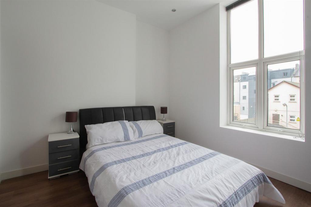 22 Churchill Way NEW-5.jpg