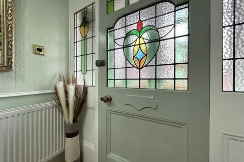 3 bedroom semi-detached house for sale, Kenilworth Grove, Audenshaw, Manchester, Greater Manchester, M34