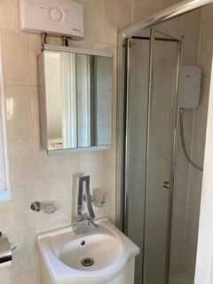 1 bedroom flat for sale, London E6