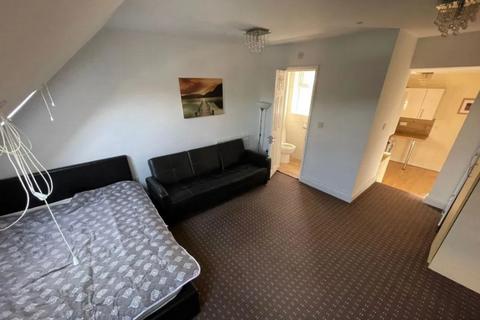 1 bedroom flat for sale, London E6