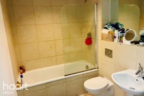 2 bedroom apartment for sale, Wellington Street, LEEDS