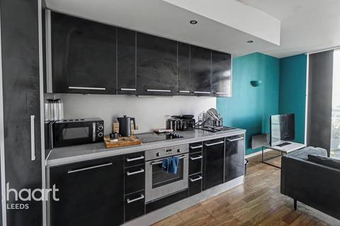 2 bedroom apartment for sale, Wellington Street, LEEDS