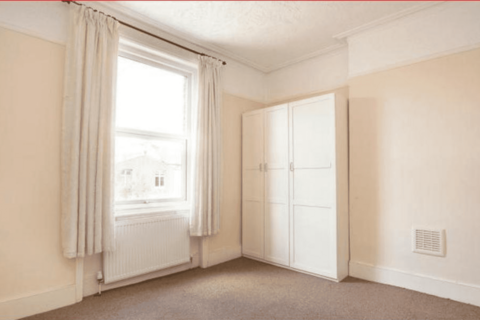 2 bedroom apartment to rent, Chichele Road, London, NW2