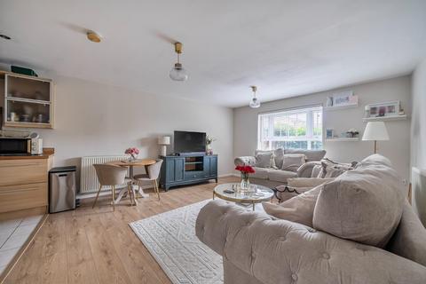 2 bedroom flat for sale, Parkland Mead, Bromley