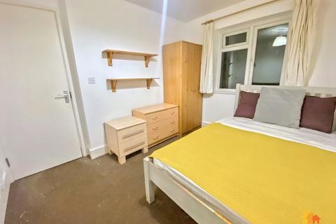 undefined, Hughenden Road, High Wycombe, HP13