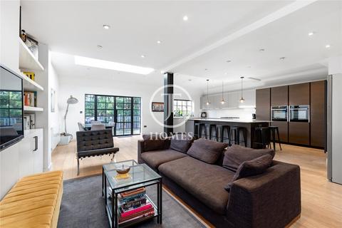 4 bedroom semi-detached house for sale, Southbourne Crescent, London, NW4