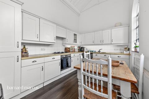 2 bedroom maisonette for sale, Burton Close, Thornton Heath