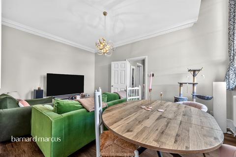 2 bedroom maisonette for sale, Burton Close, Thornton Heath