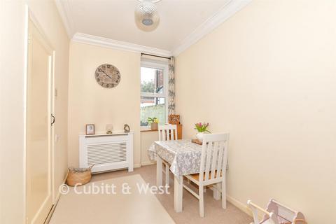 3 bedroom terraced house for sale, Chesterfield Road, Portsmouth, Hampshire