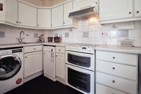 2 bedroom apartment for sale, London Road, Amesbury, Salisbury