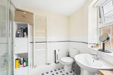 2 bedroom apartment for sale, Watermint Drive, Tuffley, Gloucester, Gloucestershire, GL4