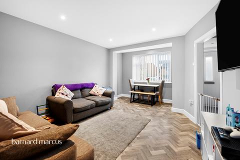 Malmstone Avenue, Merstham, Redhill