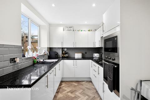 3 bedroom terraced house for sale, Malmstone Avenue, Merstham, Redhill