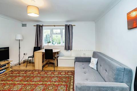 undefined, Chessmount Rise, Chesham