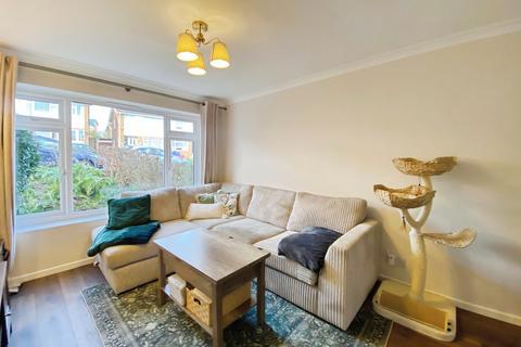 3 bedroom semi-detached house for sale, Austin Drive, Banbury OX16