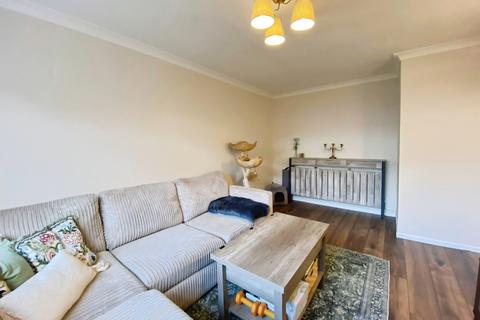 3 bedroom semi-detached house for sale, Austin Drive, Banbury OX16