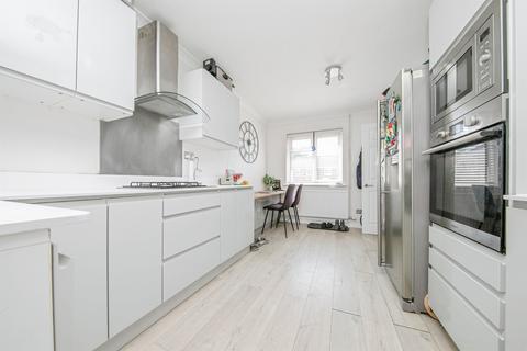 3 bedroom semi-detached house for sale, Moss Way, West Bergholt, Colchester