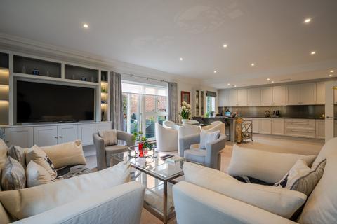 3 bedroom flat for sale, Boleyn Mews, Ascot, SL5