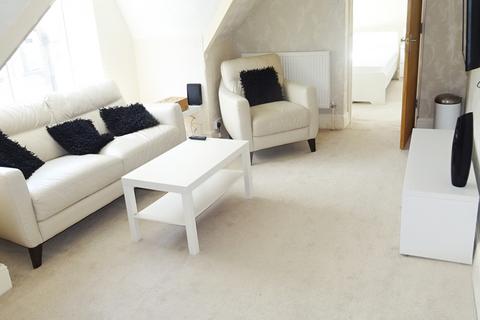 2 bedroom flat to rent, Roath, Cardiff, CF23
