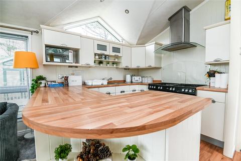 2 bedroom park home for sale, Shorefield, Shorefield Country Park, Downton, Hampshire, SO41